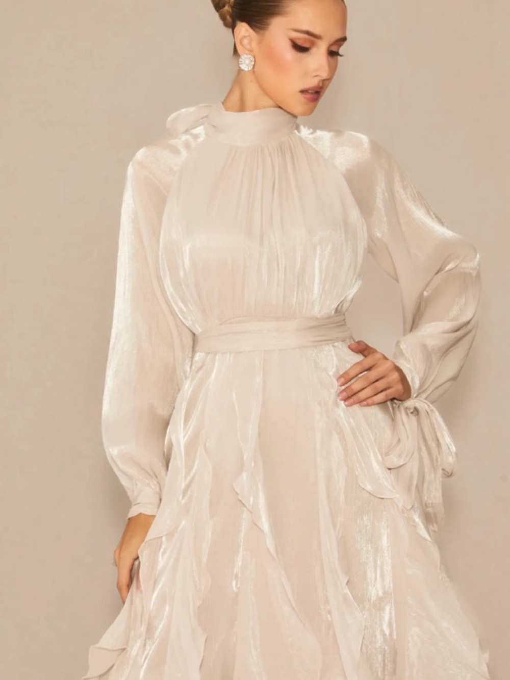 Elegan High-Neck Long Sleeve Chiffon Maxi Dress